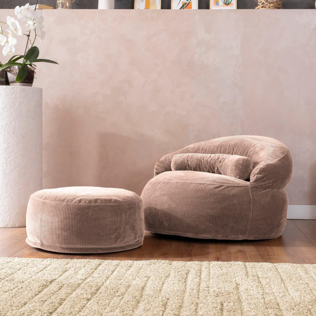 Cozy 'Pouf' Lounger