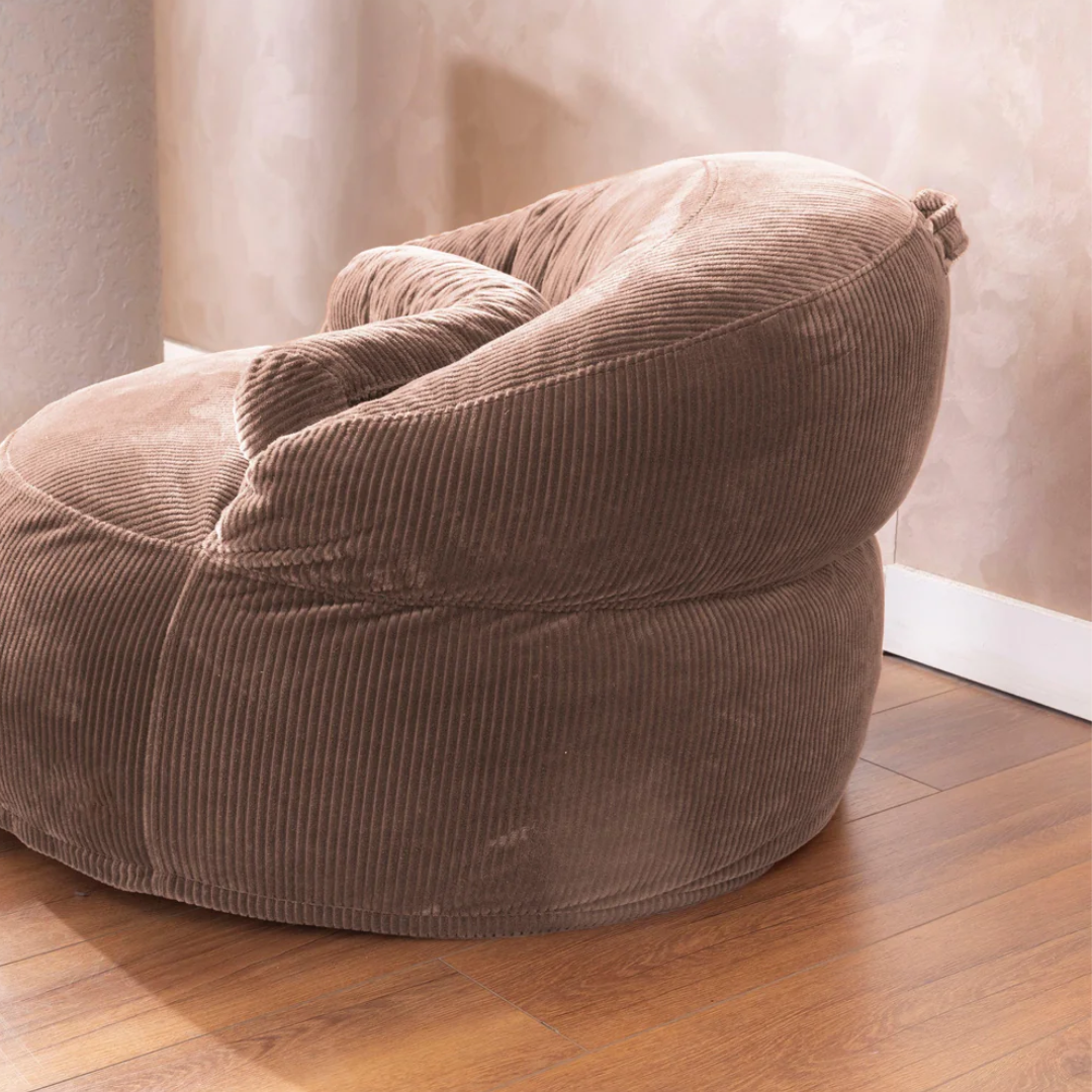 Cozy 'Pouf' Lounger