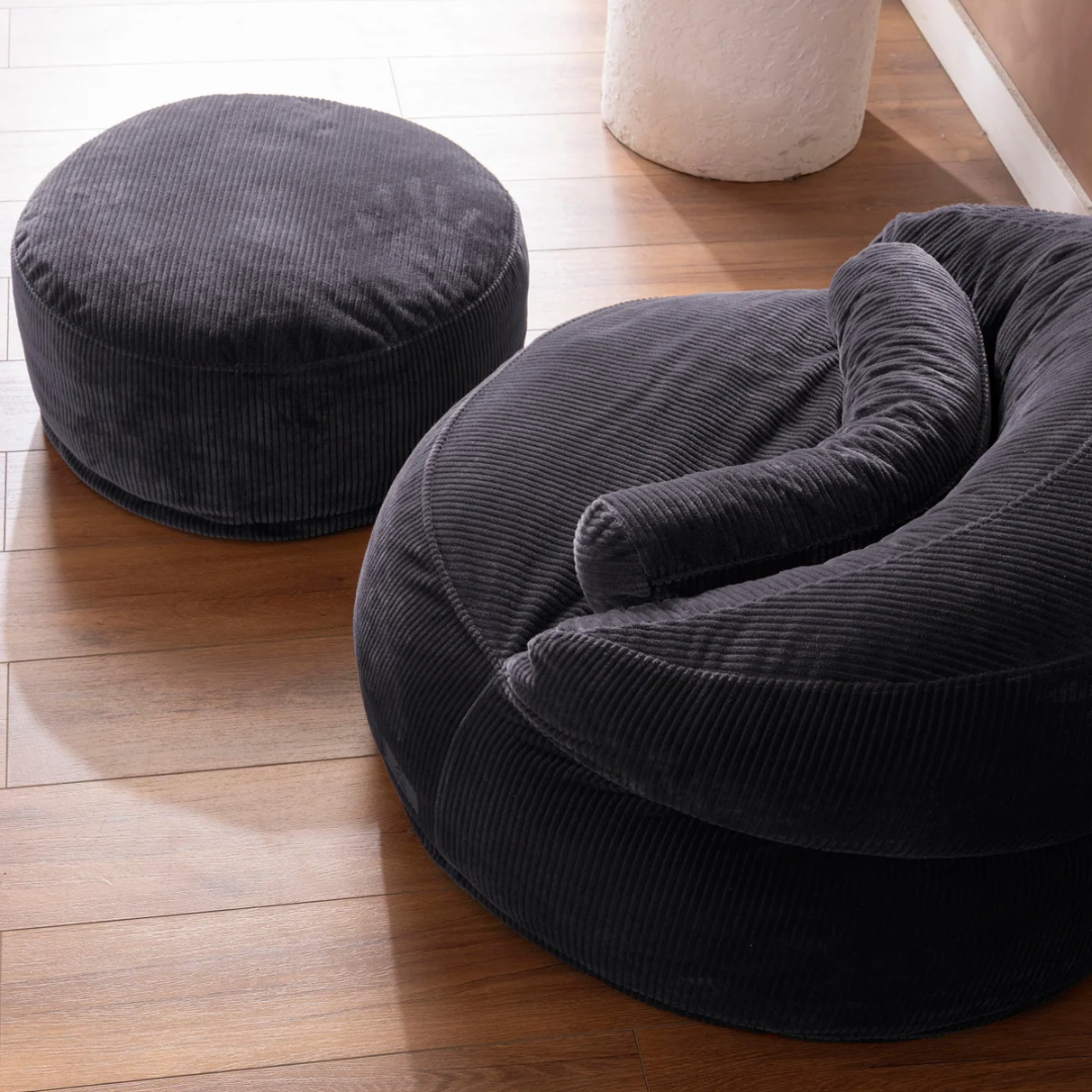 Cozy 'Pouf' Lounger